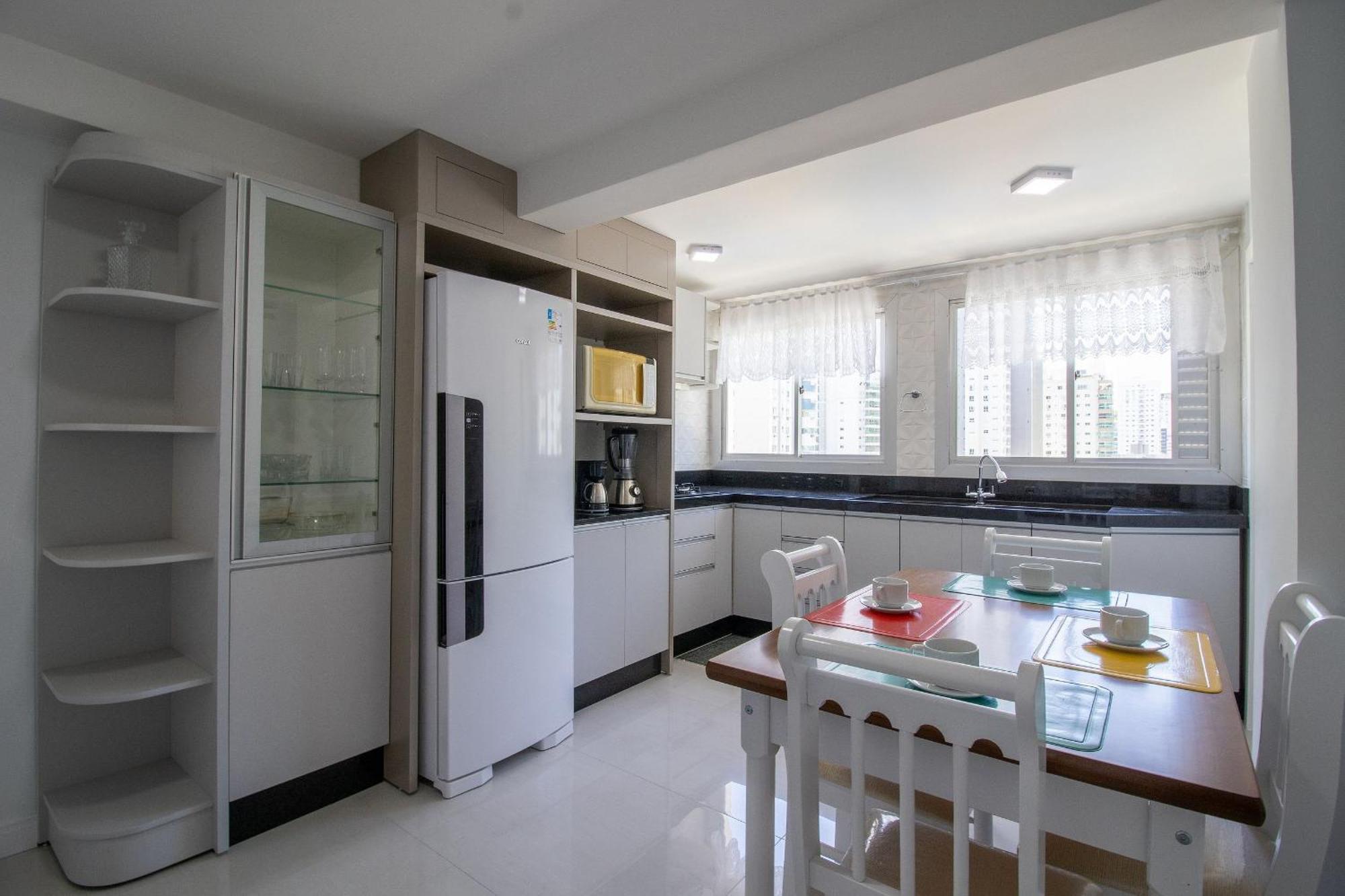Apartamento Alf132a - Quadra-mar, 3 Dr, Totalmente Climatizado
