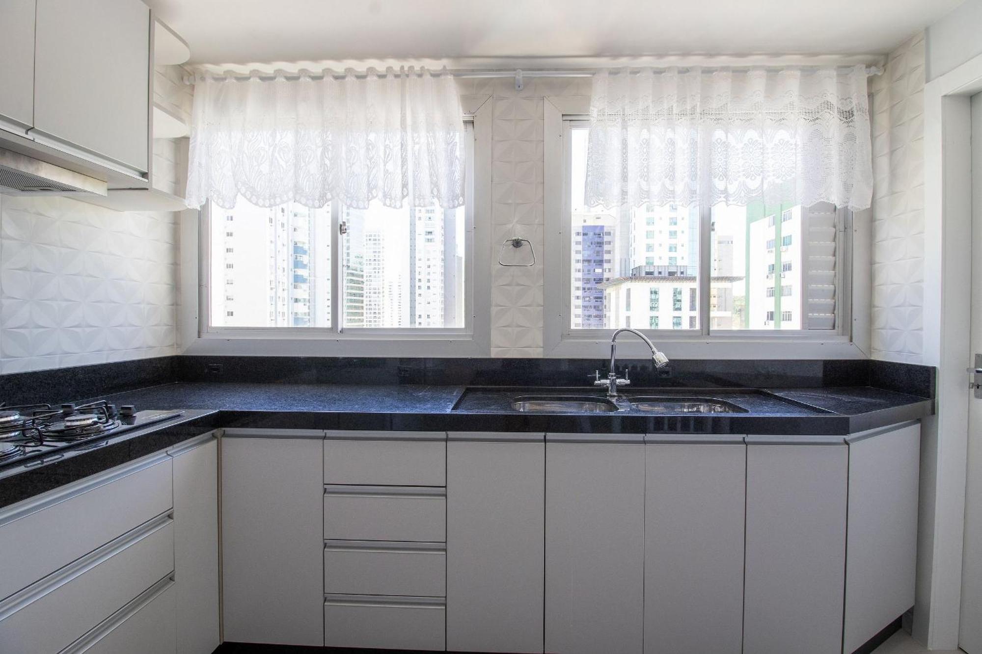 Apartamento Alf132a - Quadra-mar, 3 Dr, Totalmente Climatizado *